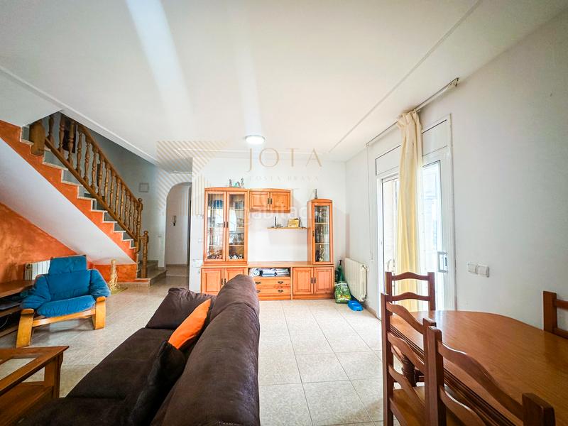 Foto 0e2f69f2-9682-4c64-bd24-e044f8375f0e. Casa amb xemeneia calefacció piscina a Lloret Verd - Els Pinars Lloret de Mar