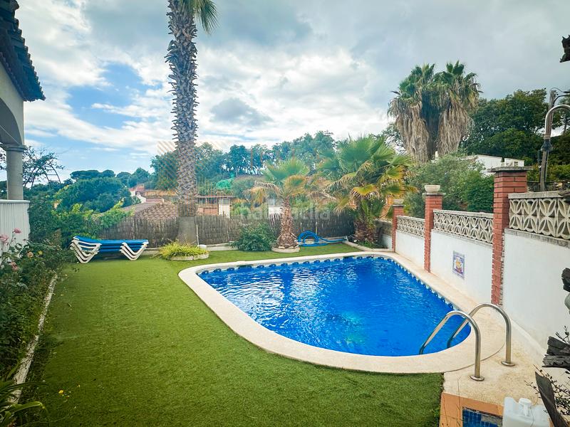 Foto a0a3627b-53fc-4442-ae3b-3a36014f67b1. Casa amb xemeneia calefacció piscina a Lloret Verd - Els Pinars Lloret de Mar
