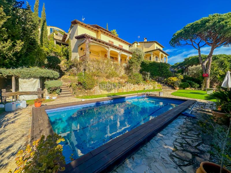 Foto 1e797ced-501b-44b6-a686-723a2e10e7a1. Maison avec cheminée piscine dans Serra Brava Lloret de Mar