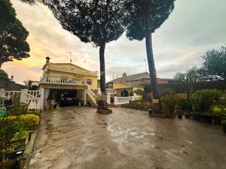Casa a La Goba. Casa de 5 dormitorios en la goba vidreres