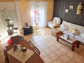 Casa adossada a Maçanet de la Selva Poble. Casa adosada de 4 habitaciones en macanet de la selva pueblo