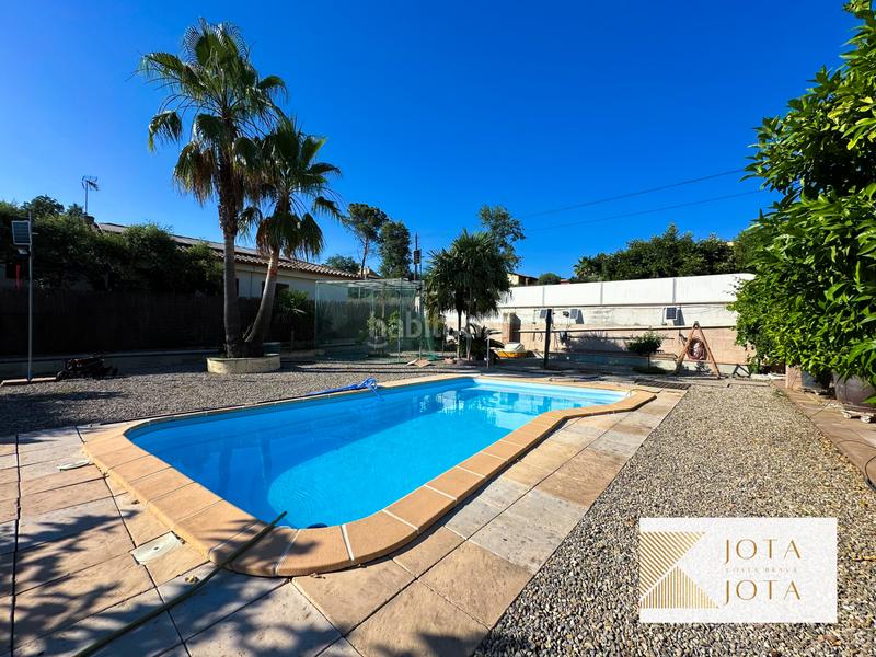 Foto 90ff263d-e193-4196-8699-bacb05646169. Maison avec cheminée parking piscine dans Sils