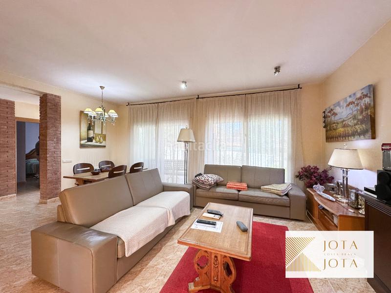 Foto 97cf01eb-a87f-4b1e-9801-005b7f72dac0. Maison avec cheminée parking piscine dans Sils