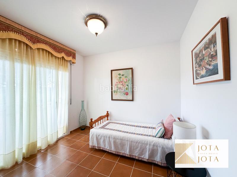 Foto a92e3188-9e25-4173-ae13-0e024689dd1f. Maison avec cheminée parking piscine dans Aiguaviva Parc Vidreres