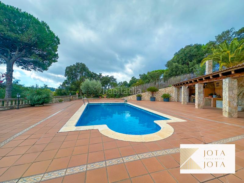 Foto bf26ea37-9dc1-4a1c-af99-f58b74aeae8b. Maison avec cheminée parking piscine dans Aiguaviva Parc Vidreres