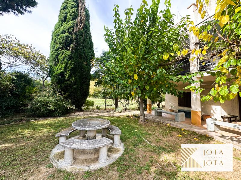 Foto 2804f271-1953-41a4-9cbc-452cb00f8c2f. Maison avec cheminée chauffage parking piscine dans Caldes de Malavella