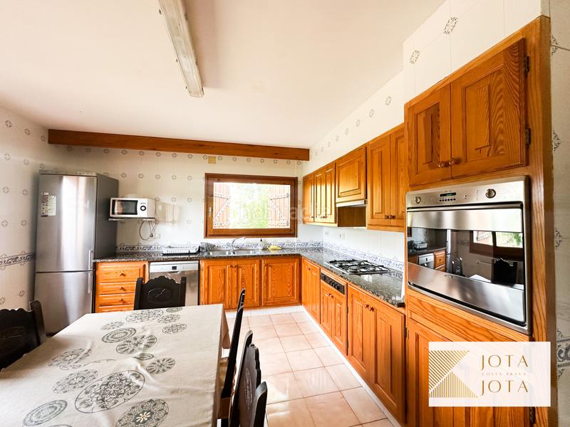 Foto 62de00ef-6876-43bf-8b17-914e22d16090. Maison avec cheminée chauffage parking piscine dans Caldes de Malavella