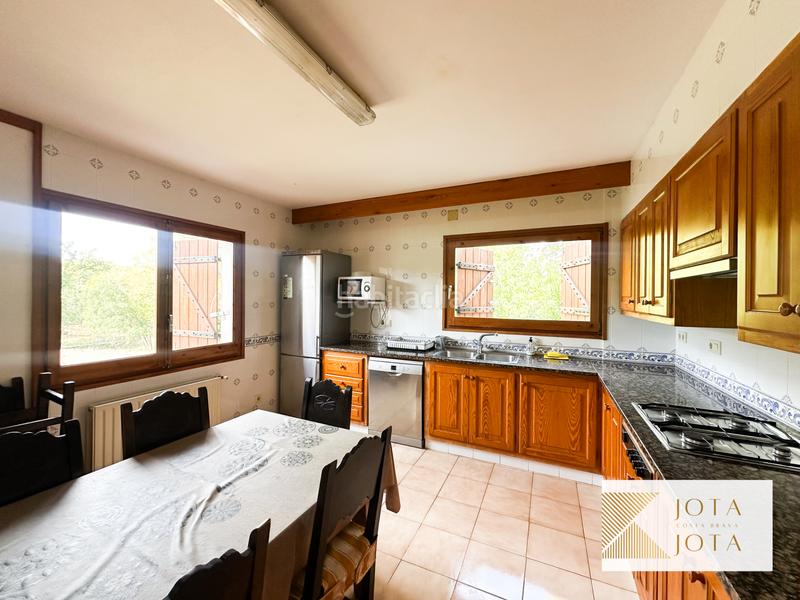 Foto f716b864-e377-426a-af69-920ad2758a03. Maison avec cheminée chauffage parking piscine dans Caldes de Malavella