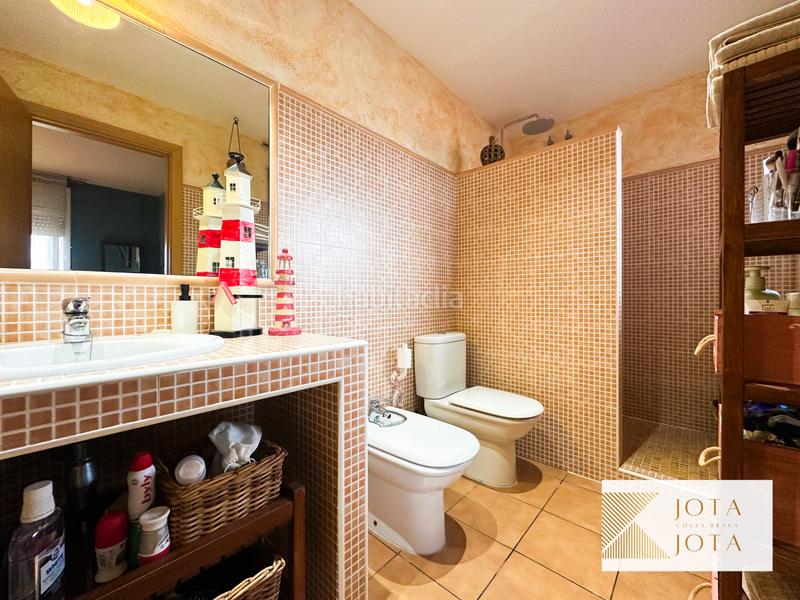 Foto 1bf544d0-beb9-4c70-9f0b-a5a33b8accdd. Casa amb xemeneia calefacció aparcament piscina a Tordera