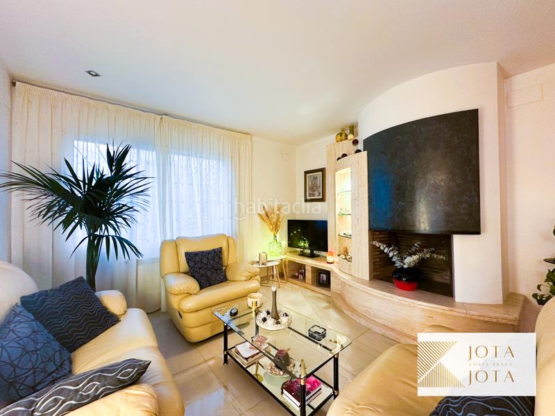 Foto d592c897-d5a5-4c13-b8a2-279bc1db4ae0. Casa amb xemeneia calefacció piscina a Lloret Verd - Els Pinars Lloret de Mar