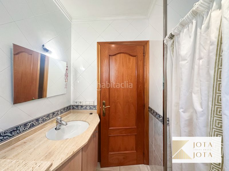 Foto 1c9ead89-cfcc-41cc-aec9-dcaa25239912. Casa amb xemeneia calefacció a El Molí-El Rieral Lloret de Mar