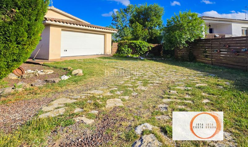 Foto d4ab397f-59c5-43ba-95ee-8a567b1bb899. Casa amb piscina a Caldes de Malavella