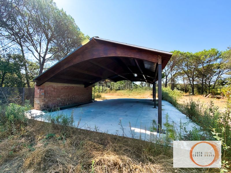 Foto 4a7c5d3a-963d-44e1-a405-508a3a4f444c. Finca rústica finca rustica de 15,000m2 con posibilidad de construccion en Vidreres