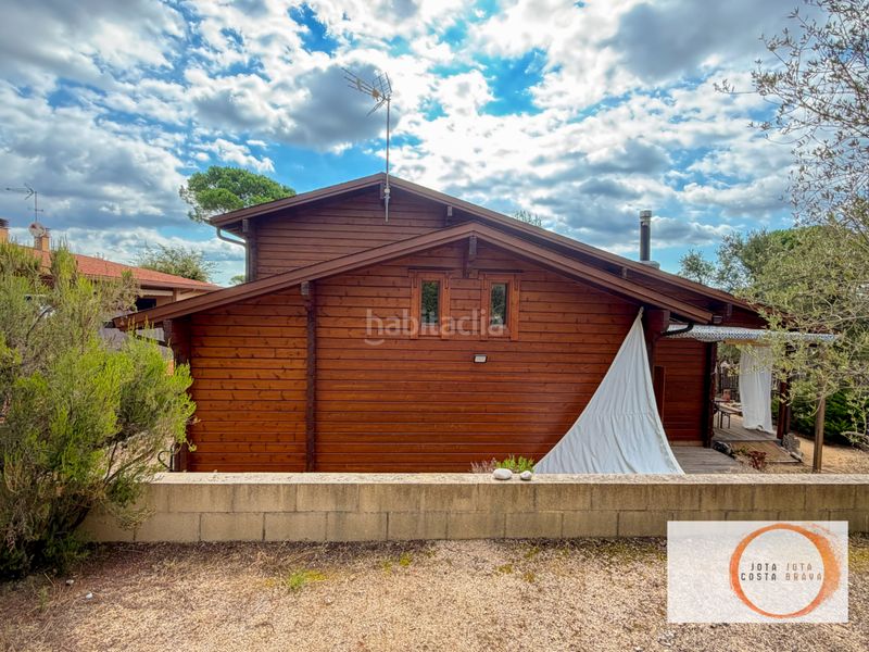 Foto 52e68338-f94d-4aa9-a490-3be7369dae7e. Casa amb xemeneia a La Goba Vidreres