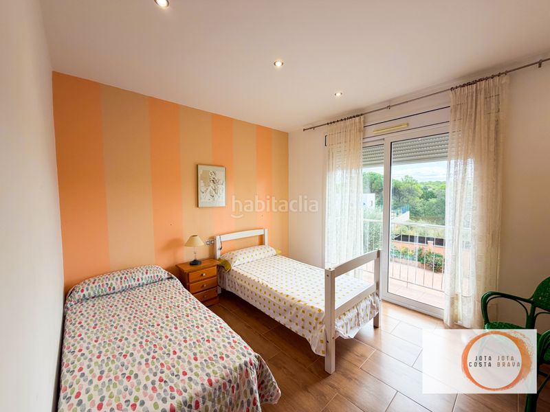 Foto dfa80c28-0b8b-4f97-b036-2636d7c38b25. Casa amb xemeneia calefacció piscina a La Goba Vidreres
