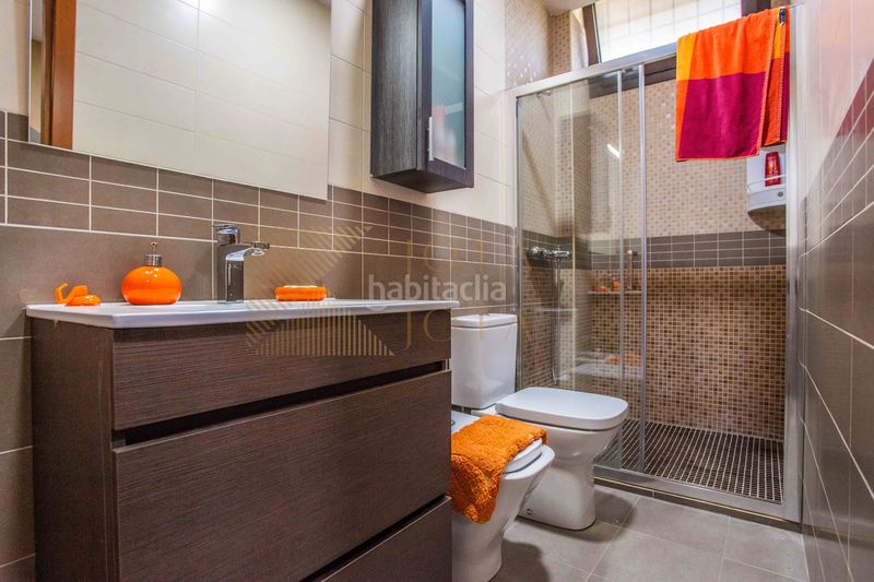 Foto 0b2e6f39-1cee-4773-be5c-1be2de3d0bc9. Casa amb calefacció aparcament piscina a Condado del Jaruco - Puigventós Lloret de Mar