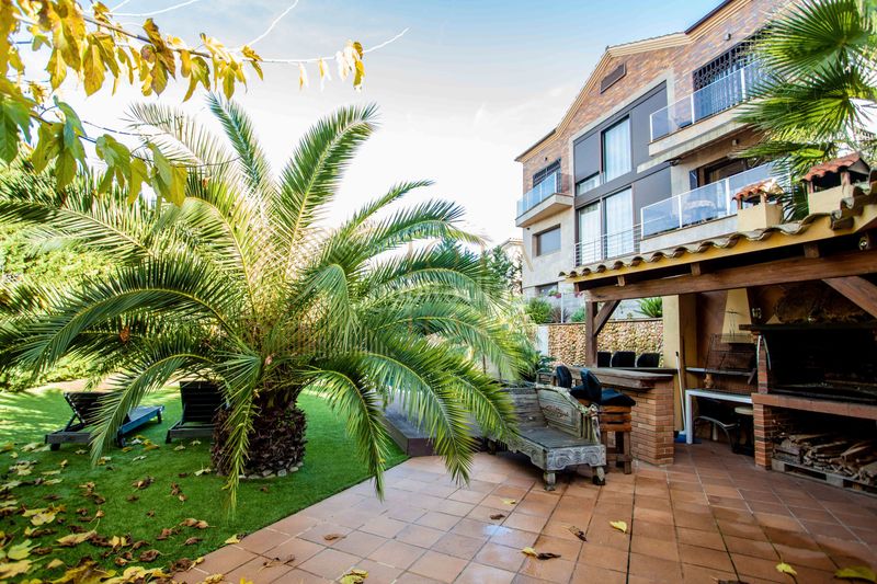 Foto f6d2315b-18aa-45d5-a879-da710560f982. Casa amb calefacció aparcament piscina a Condado del Jaruco - Puigventós Lloret de Mar