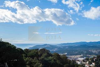Maison à Roca Grossa. Casa de 4 habitaciones con vistas al mar y a la montaña con pisc