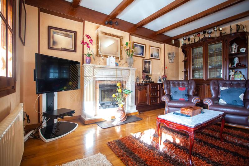 Foto 49f725c3-265c-4e44-b165-3c9c7952d290. House with heating parking in Fenals Lloret de Mar