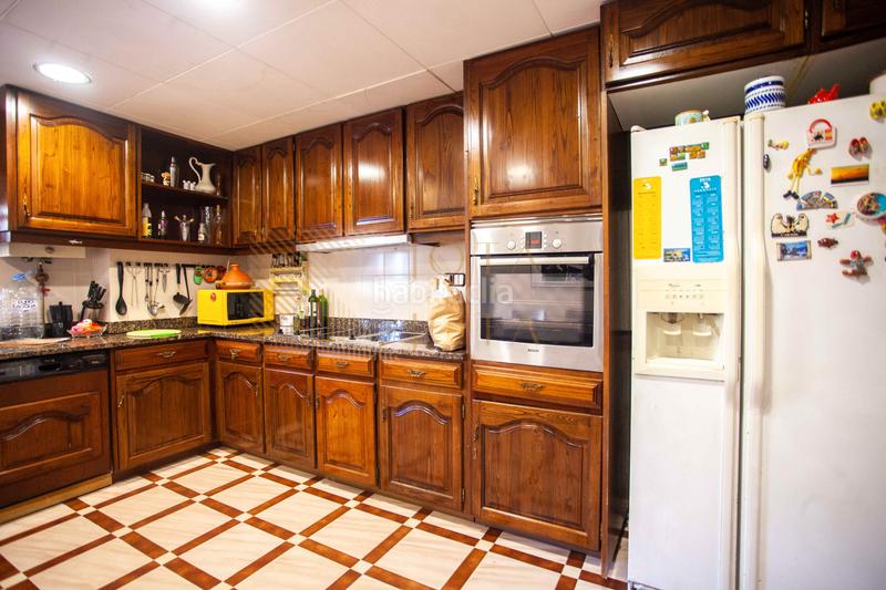 Foto 9a79b3c2-838f-4234-8a51-3ca1a2dc34df. House with heating parking in Fenals Lloret de Mar