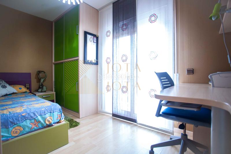 Foto e0100f6a-3070-4789-8121-5a9f9059d45c. House with heating parking in Fenals Lloret de Mar