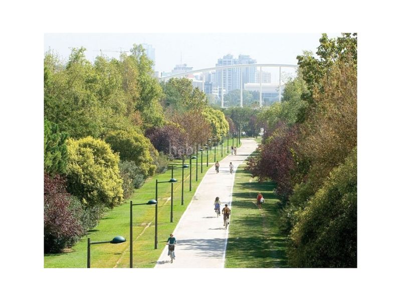 Foto c8243b61-bb9c-4a80-a165-16b74766b0e1. Pis a Nou Moles Valencia