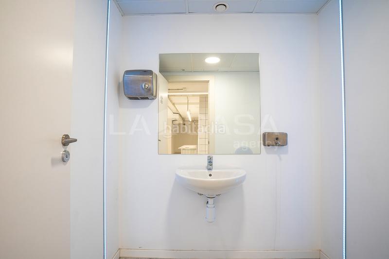 Foto 44bd9b65-c787-42a7-93a1-b17c533e388e. Rent business premise in Sagrada Família Barcelona