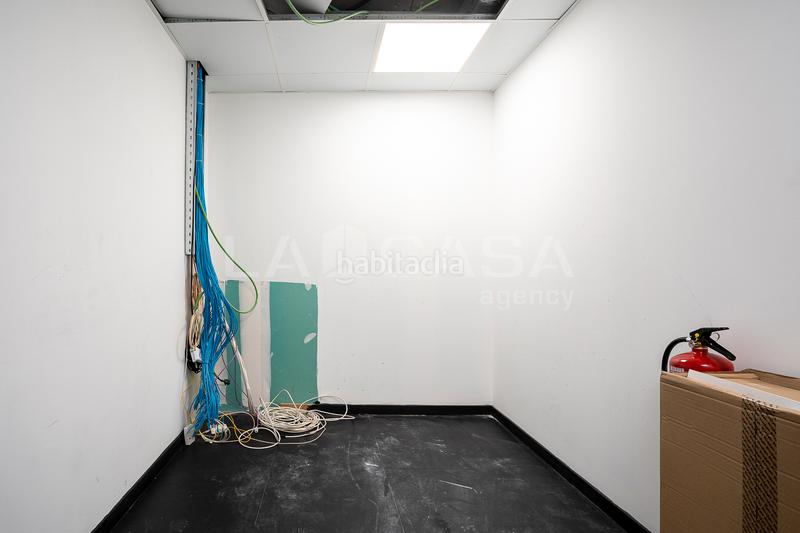 Foto cf4f8b97-2d6c-49a6-b732-c20b5945ea05. Rent business premise in Sagrada Família Barcelona