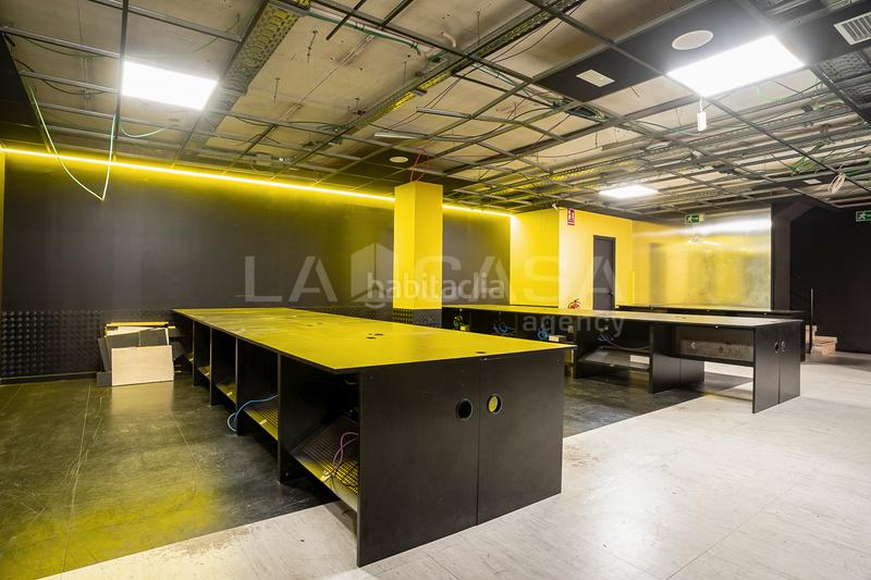 Foto 2703aeb8-e1bb-4728-8cda-40d56155e23e. Miete geschäftsraum in Sagrada Família Barcelona