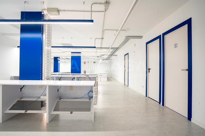 Foto c2d7b10f-8477-4100-8186-dd884412c2ed. Miete geschäftsraum in Sagrada Família Barcelona