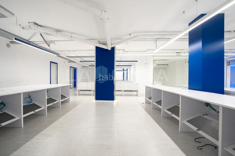 Foto 6c722fcf-4a53-40e3-a952-12adb5dbf802. Affitto locale commerciale in Sagrada Família Barcelona