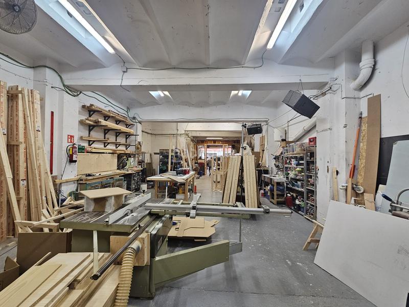 Foto d2da62d0-f036-41d4-b41e-d63a2bee3a22. Local comercial a El Camp d´en Grassot i Gràcia Nova Barcelona