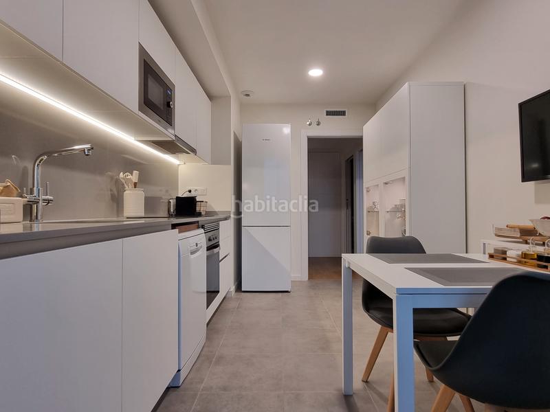 Foto 50ac2e95-181f-4cd3-a5a1-096b95f445e4. Appartamento con parcheggio piscina in La Catalana Sant Adrià de Besòs