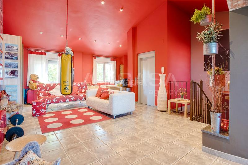 Foto c56d40e4-7fe3-41df-b409-3f7eff50807c. Casa con riscaldamento parcheggio in Font Verda Granollers