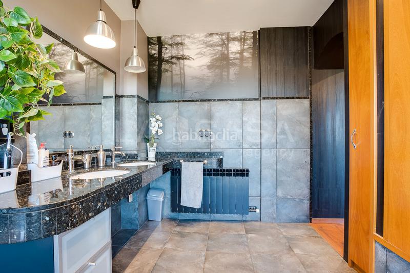 Foto f6e738ca-6e7e-413e-96fa-50c3ae9d1d19. Haus mit heizung parking in Font Verda Granollers