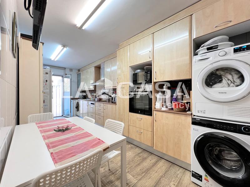 Foto 74ad5998-c82d-42ee-8e4f-cd9e056f6e62. Appartement dans La Salut Badalona