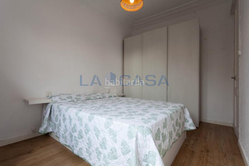 Foto 1bb2dcf7-fe6e-4f98-8a51-dcaa9aa34434. Piso en Sagrada Família Barcelona