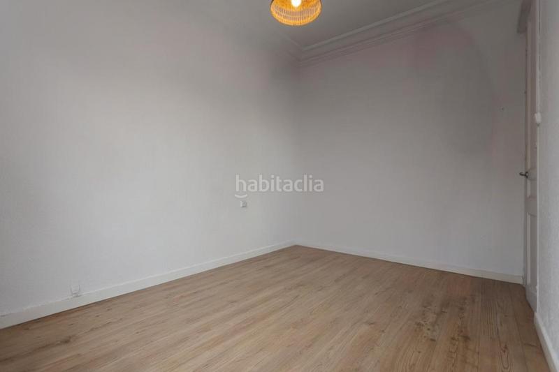 Foto a99aa680-6d3b-49d8-b39e-d85af5c78d98. Piso en Sagrada Família Barcelona