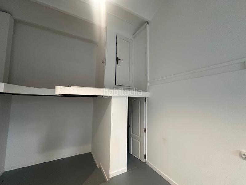 Foto 602ff9bd-404f-497a-aa36-b4d38370df6f. Rent business premise in avinguda de gaudí 56 in Sagrada Família Barcelona