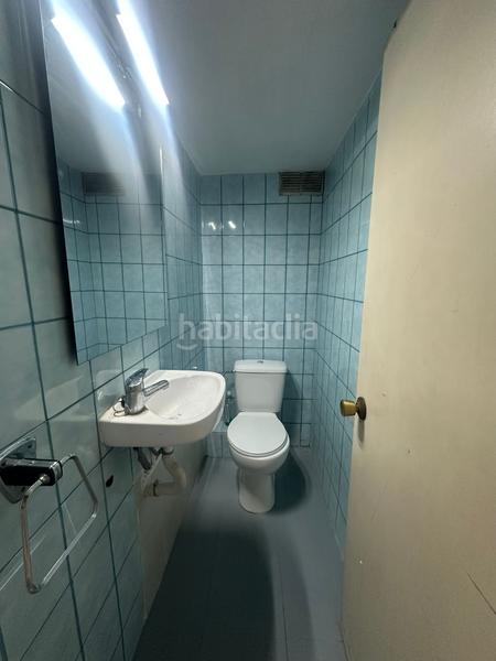 Foto fe2380ac-b04f-4897-a6b5-6567a081e7e3. Alquiler local comercial en avinguda de gaudí 56 en Barcelona