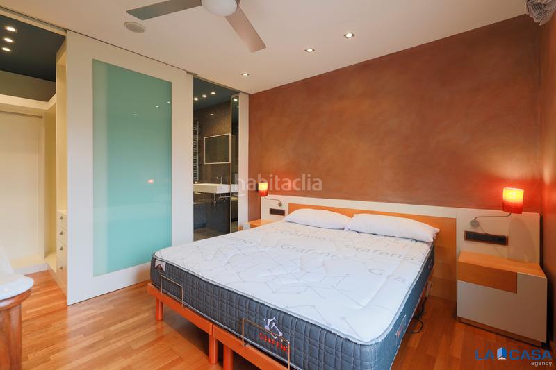 Foto 6dc73a3e-3578-452e-a383-96a8d72504f6. Flat with parking in La Bordeta Barcelona