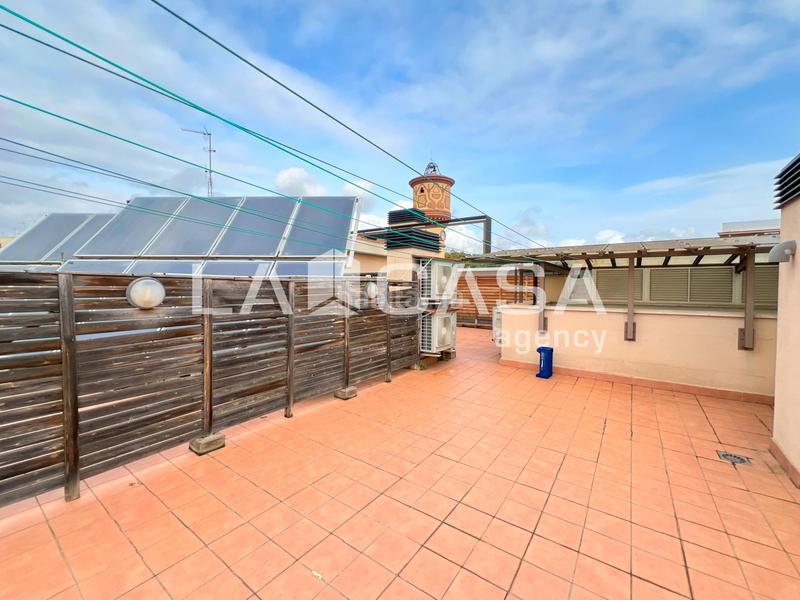 Foto b85b6d1c-c703-473a-ba77-ba13552b58e5. Pis amb aparcament a La Salut Badalona