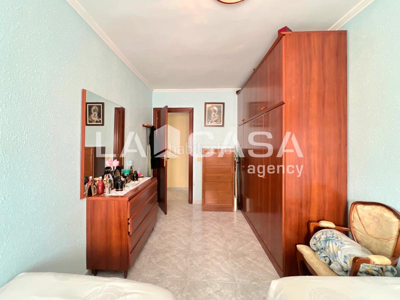 Foto a6713370-8540-4c67-80e9-44cdea2dcde6. Etagenwohnung in Llefià Badalona
