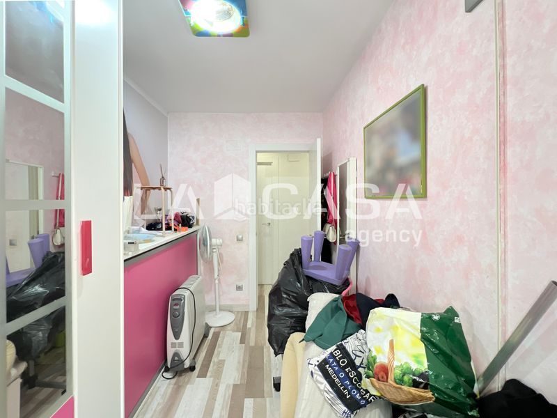 Foto fc0b4fe8-e55e-4879-9f2b-f3aab3b77686. Pis a Puigfred Badalona