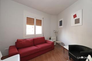 Etagenwohnung in Carrer de la Mare de Déu del Remei