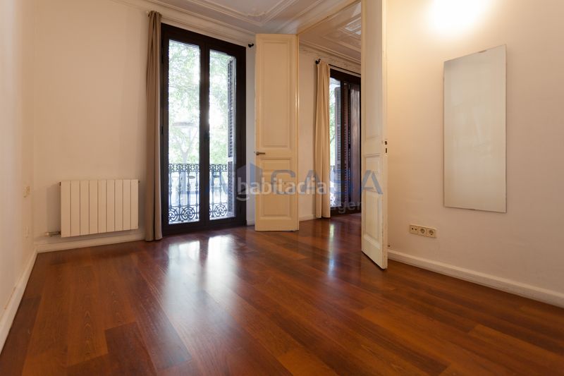 Foto b651aef2-caa6-43c8-83e6-8ffe9272243d. Pis amb calefacció a Dreta de l´Eixample Barcelona