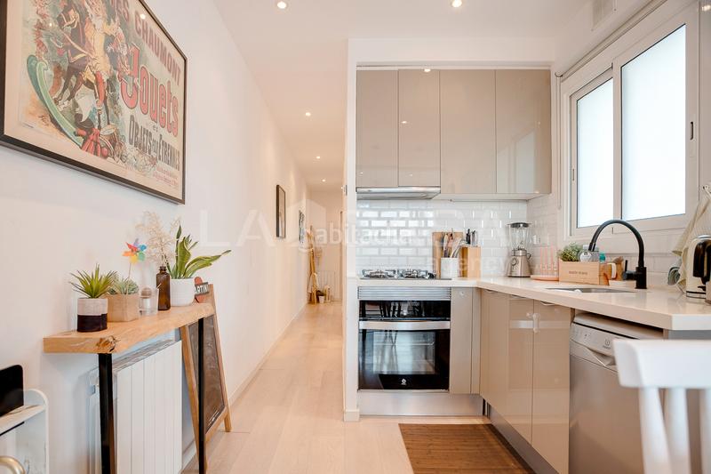 Foto 1e7d7287-cf6c-41ca-a224-14cfe00cde39. Àtic a Dreta de l´Eixample Barcelona