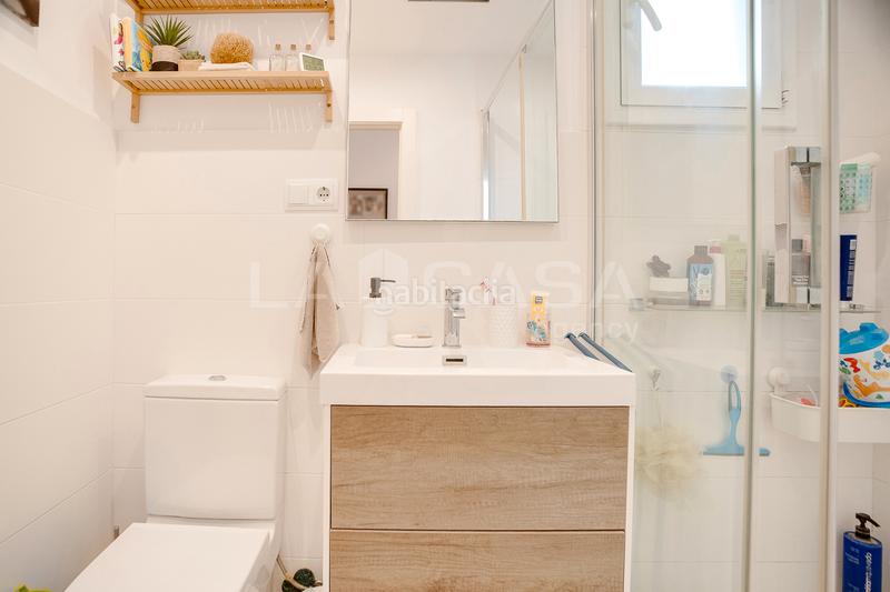 Foto d87a0d15-6ec5-40c6-9270-522e4a4a5685. Àtic a Dreta de l´Eixample Barcelona