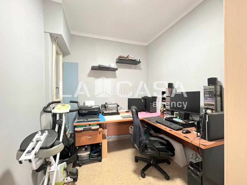 Foto ca70930d-95b6-410f-ab1c-dc416504e968. Pis a La Salut Badalona