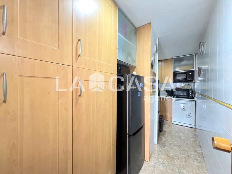 Foto dc9e41b3-30b0-42eb-bdd8-4b8a0d869aff. Pis a La Salut Badalona